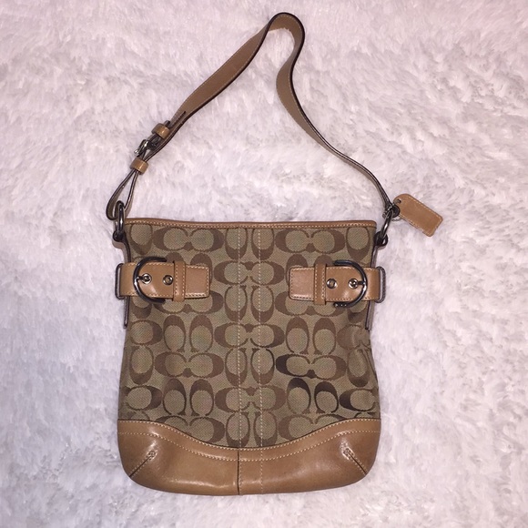 Coach Handbags - Coach bag No M05M-3577 shoulder hand bag